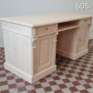 B. Raktáron Íróasztal 160x70x78 - új készítésű